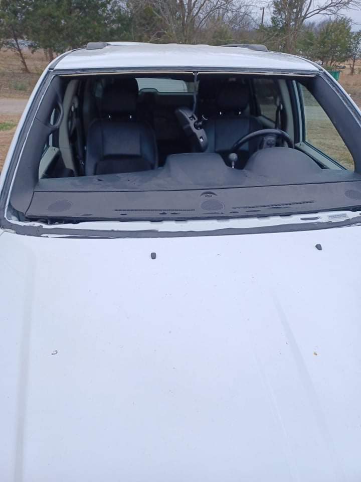 D & D Windshield Repair | 9708 TX-34, Quinlan, TX 75474, USA | Phone: (903) 217-0241