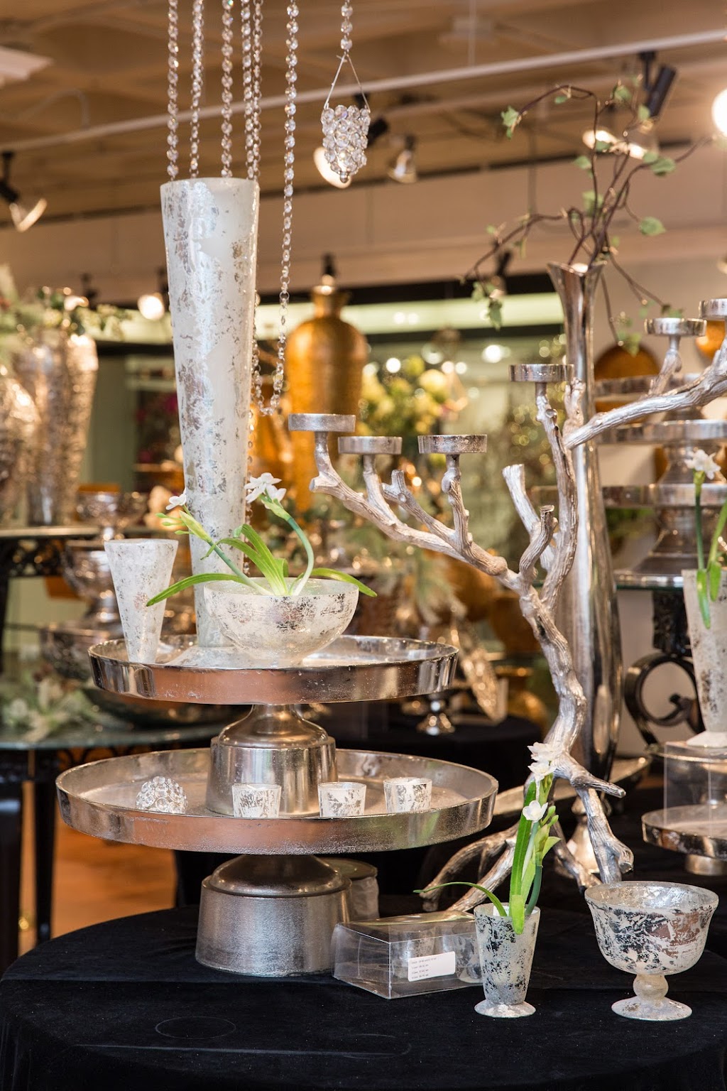 Wholesale Home Decor Accessories Maryland Heights | SNK Enterprises Inc | 2329 Chaffee Dr, St. Louis, MO 63146, USA | Phone: (314) 991-8570