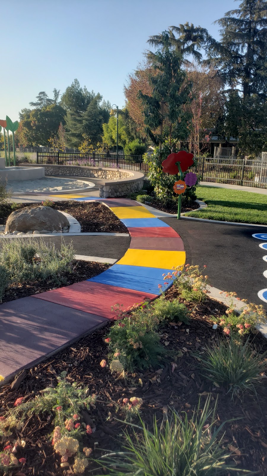 May Nissen Community Park | 685 Rincon Ave, Livermore, CA 94551, USA | Phone: (925) 373-5700