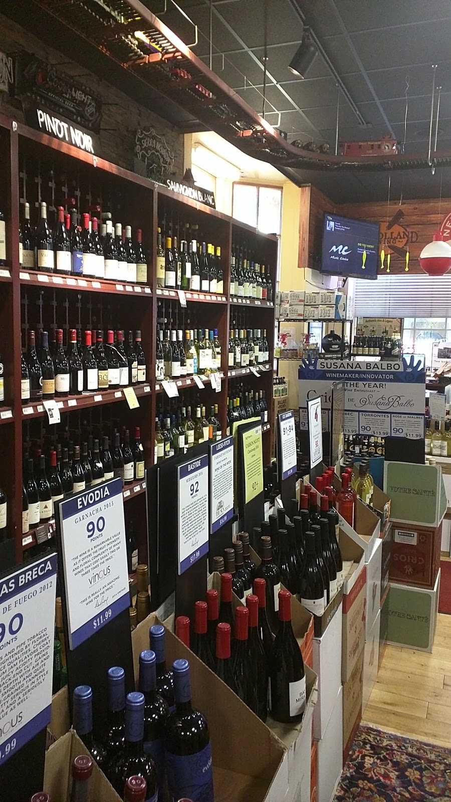 Pinehurst Wine Shoppe | 6242 Bellona Ave, Baltimore, MD 21212, USA | Phone: (410) 435-5200