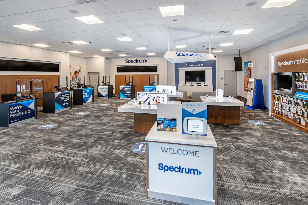 Spectrum Store | 114 Sanford farms shopping Center, Amsterdam, NY 12010, USA | Phone: (877) 482-3782