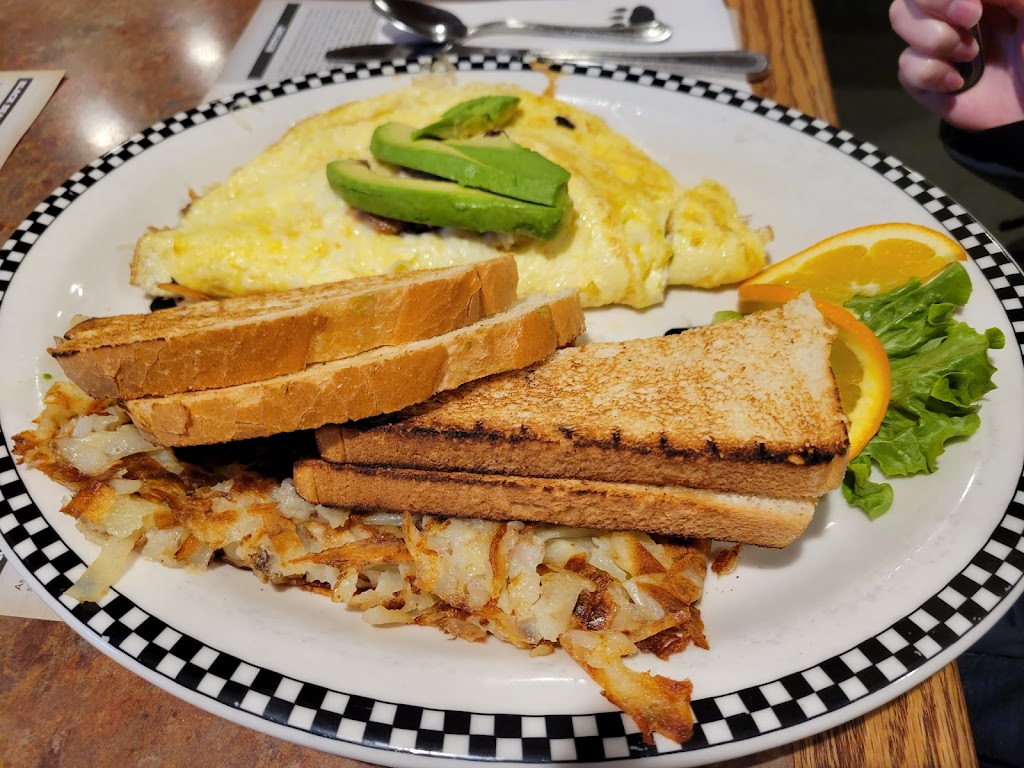 Black Bear Diner Auburn | 13365 Lincoln Way, Auburn, CA 95603, USA | Phone: (530) 888-8432