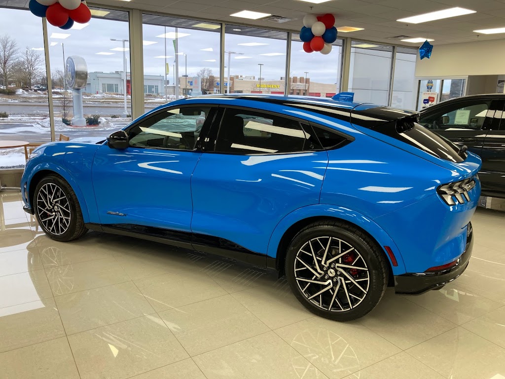 Schaumburg Ford | 815 E Golf Rd, Schaumburg, IL 60173, USA | Phone: (224) 637-1510