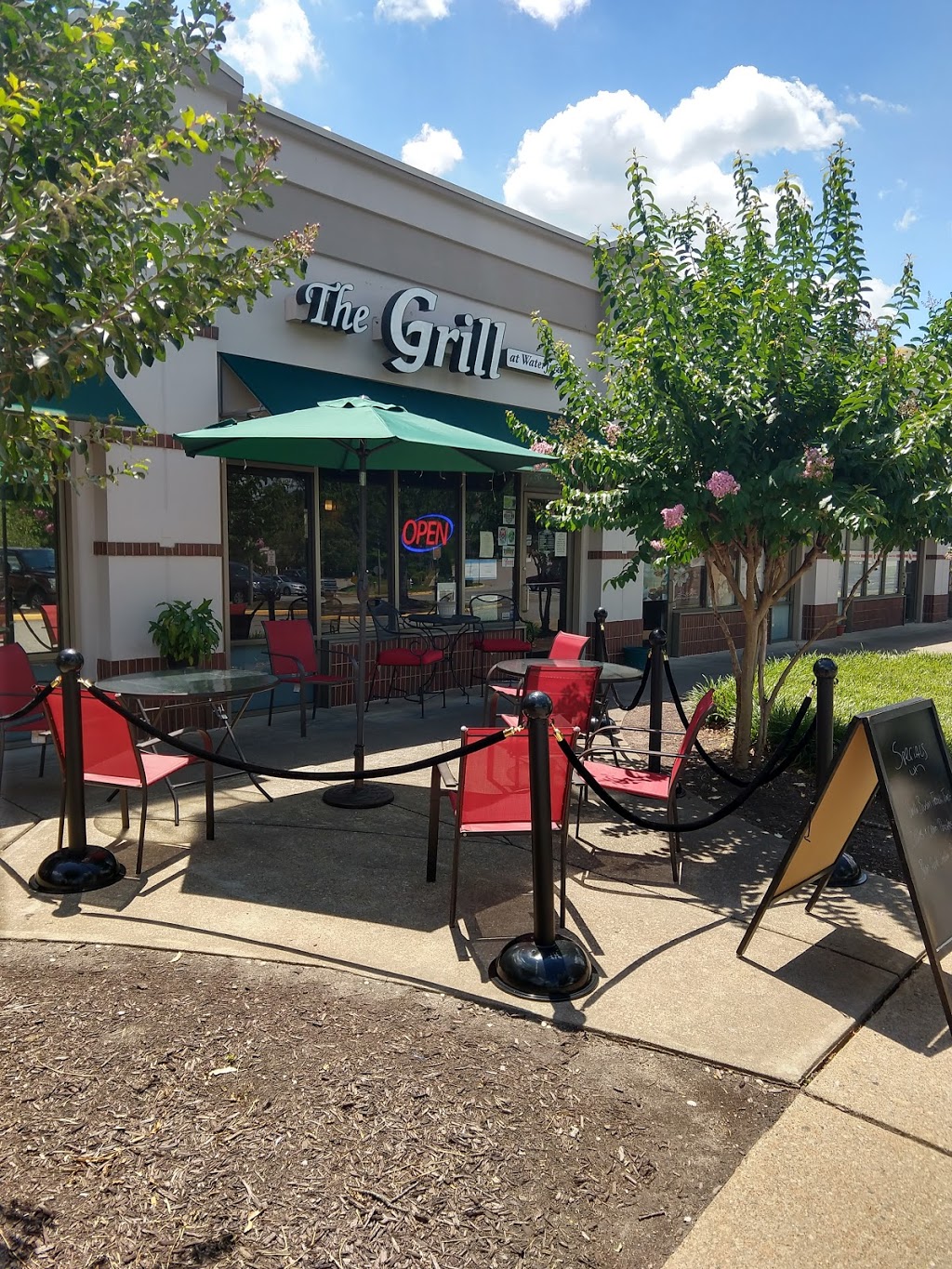 The Grill at Waterford | 13548 Waterford Pl, Midlothian, VA 23112, USA | Phone: (804) 763-0555
