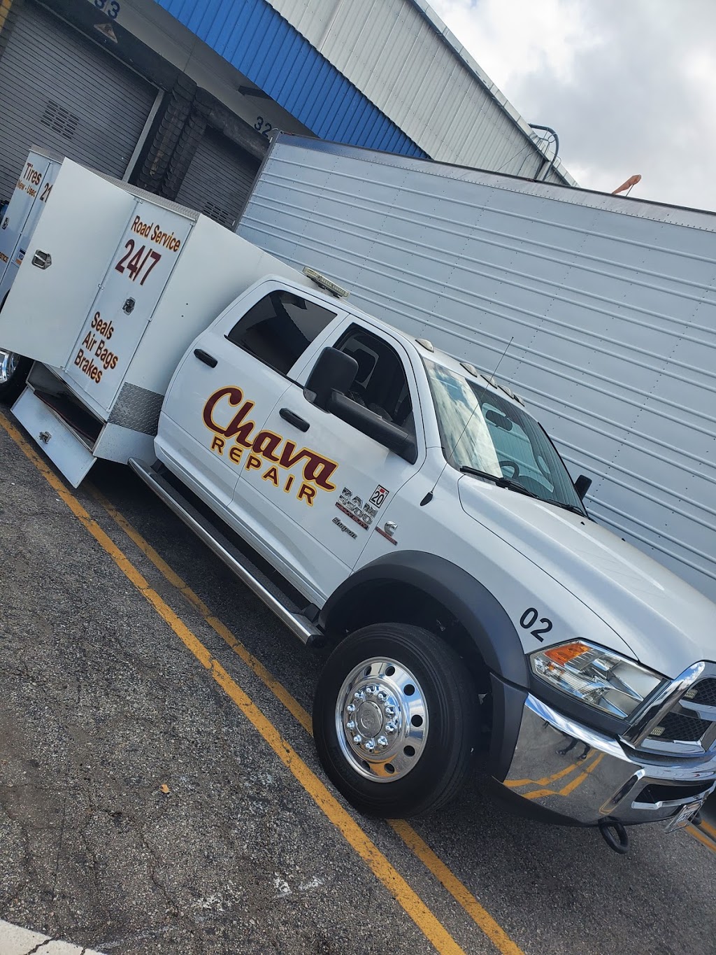 Chava Truck Repair | 2600 E 12th St, Los Angeles, CA 90023, USA | Phone: (213) 327-9065