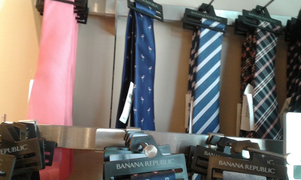 Banana Republic Factory Store | 910 Lifestyle St, Manteca, CA 95337, USA | Phone: (209) 239-1015