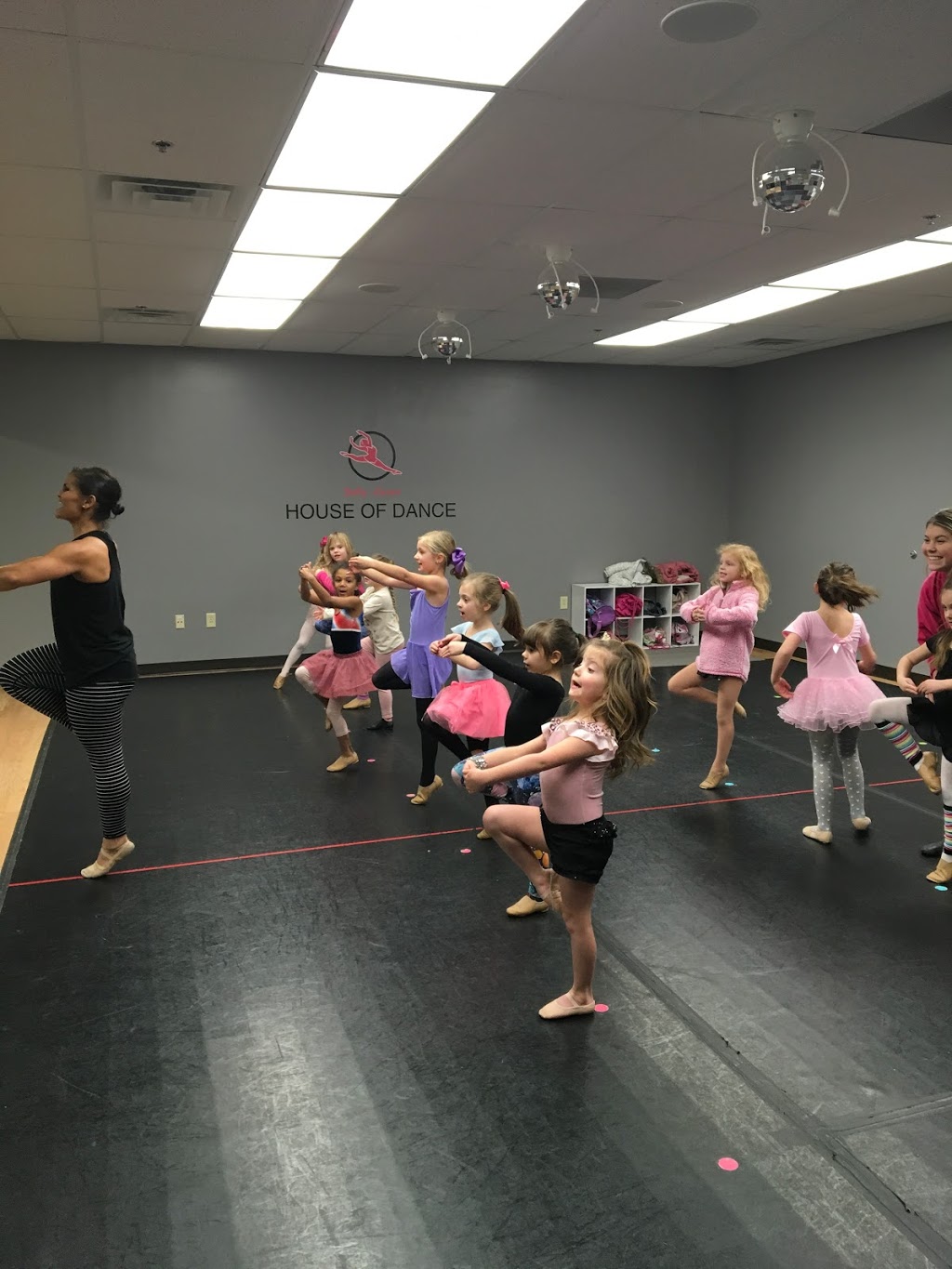 Gaby Lucas House of Dance | 18845 W 158th St, Olathe, KS 66062, USA | Phone: (913) 636-2640