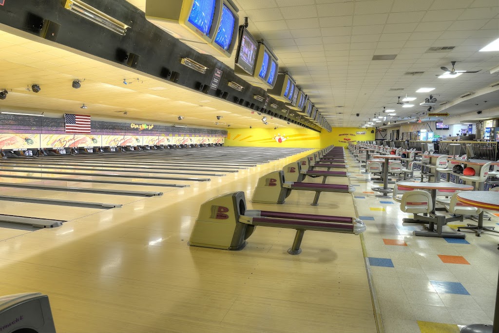 Cherry Hill Lanes North | 6697 Dixie Hwy, City of the Village of Clarkston, MI 48346, USA | Phone: (248) 625-5011