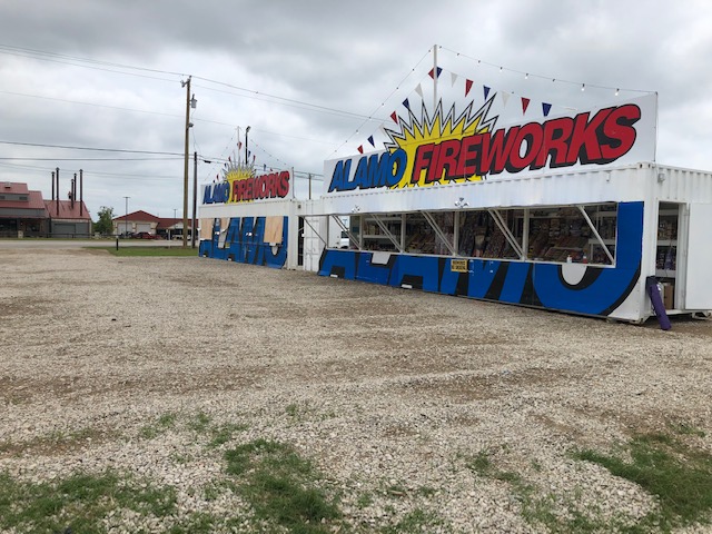 Alamo Fireworks Megastore | 8401 Rendon Bloodworth Rd, Mansfield, TX 76063, USA | Phone: (210) 667-1106