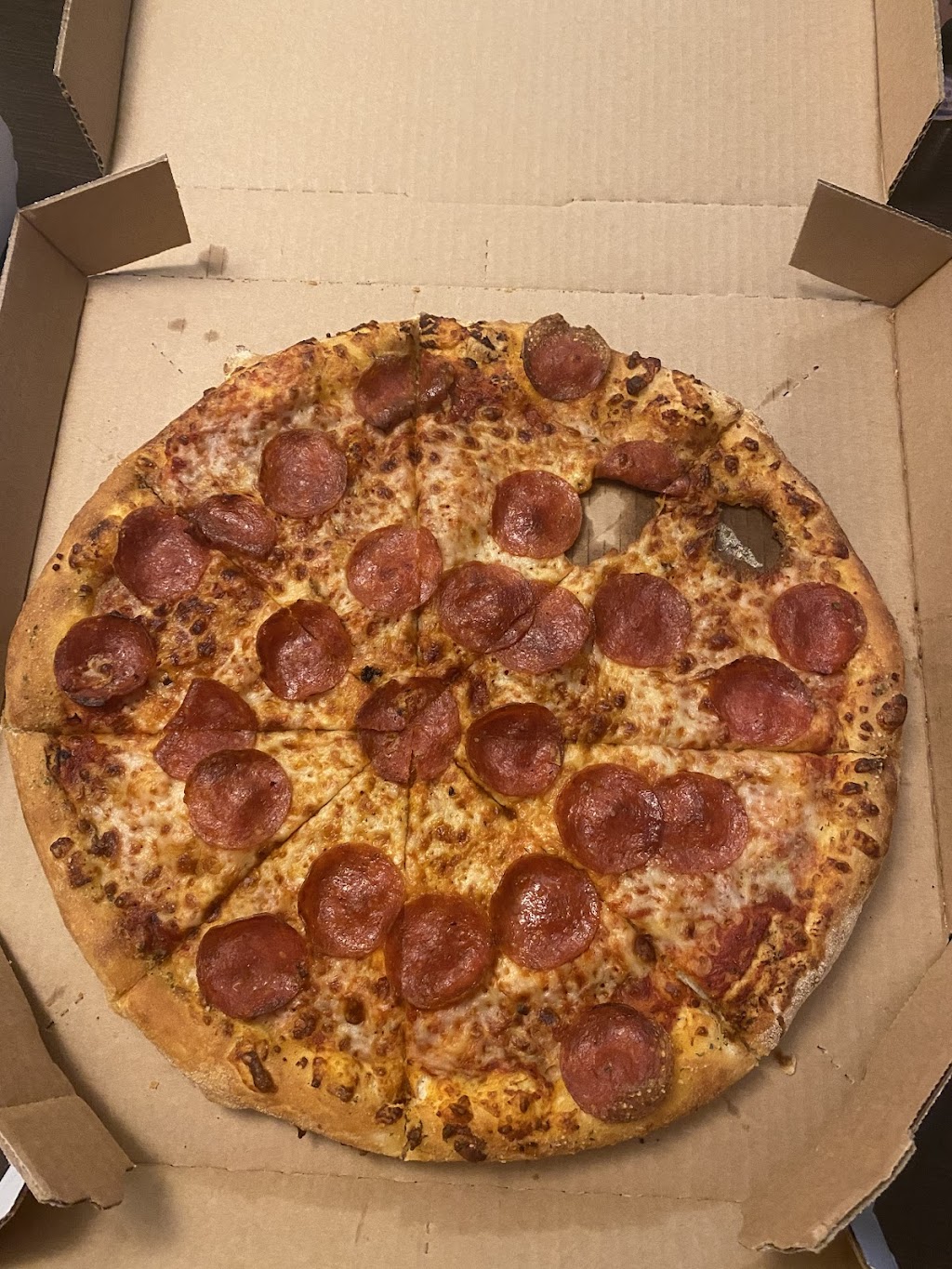 Dominos Pizza | 2516 NE 43rd St, Kansas City, MO 64116, USA | Phone: (816) 454-3363