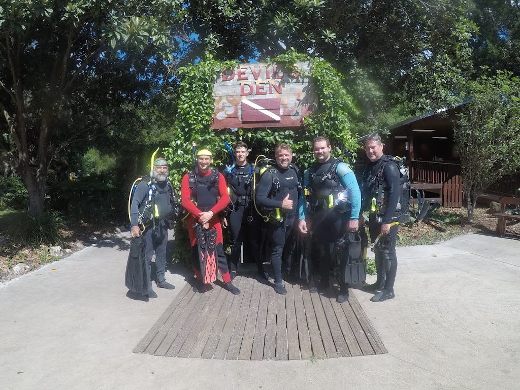 A Rock Diving, LLC | Eustis, FL 32726, USA | Phone: (352) 409-6861