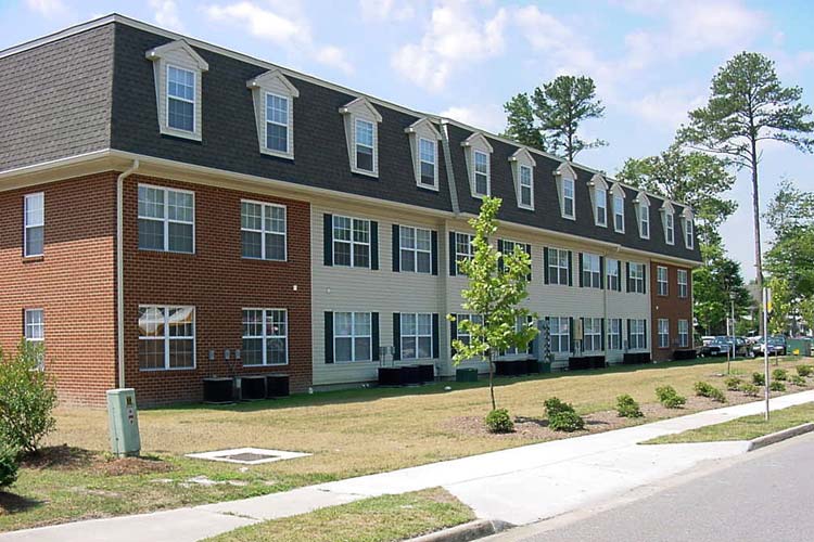 The Commons at Chesapeake Apartments | 116 Gainsborough Square #112, Chesapeake, VA 23320, USA | Phone: (757) 821-6091