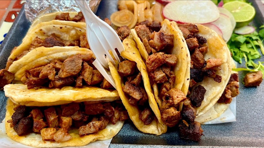 Tacos Chinampa | 7500 N Mesa St #302, El Paso, TX 79912, USA | Phone: (915) 581-6157