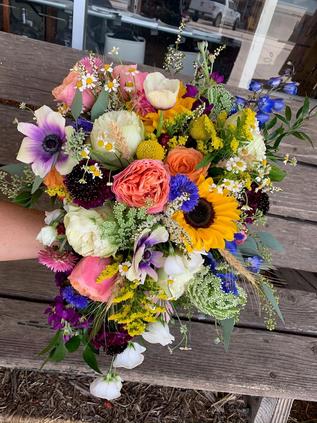 LAVENDER LANE WEDDING FLORAL | 208 E Academy St, Hesston, KS 67062 | Phone: (620) 217-1041