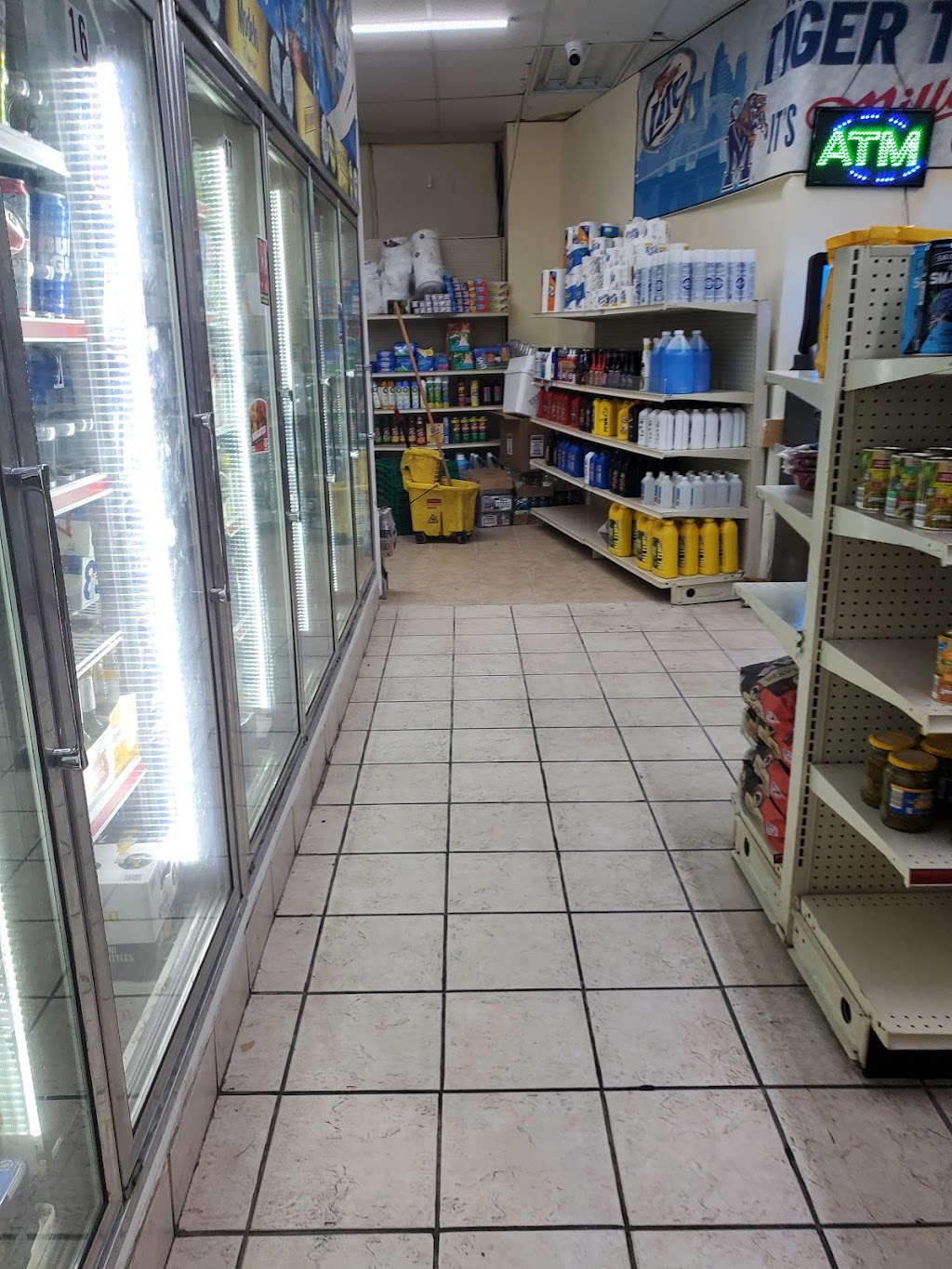 Bennington Mini Mart | 5144 Riverdale Rd # 108, Memphis, TN 38141, USA | Phone: (901) 309-4012