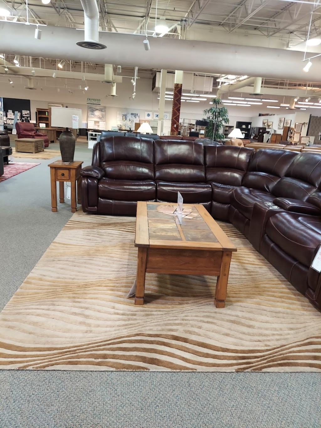 American Furniture Outlet and Clearance Center | 801 Comanche Rd NE, Albuquerque, NM 87107, USA | Phone: (505) 761-3200