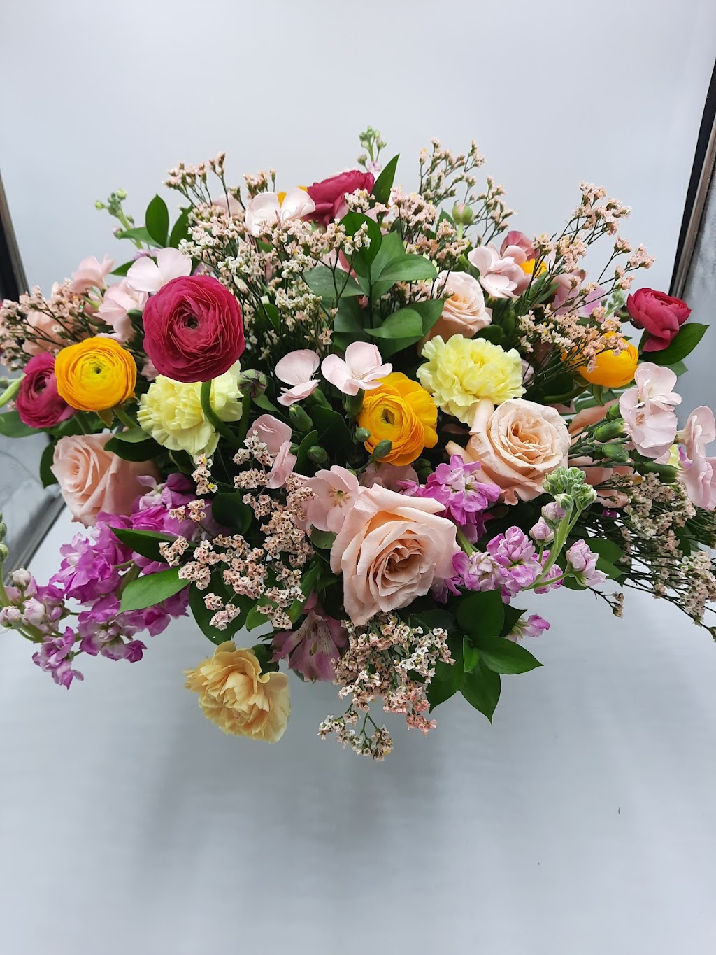 Flowerliciousbouquets | 1044 Spruce Dr, Schererville, IN 46375, USA | Phone: (219) 789-7744