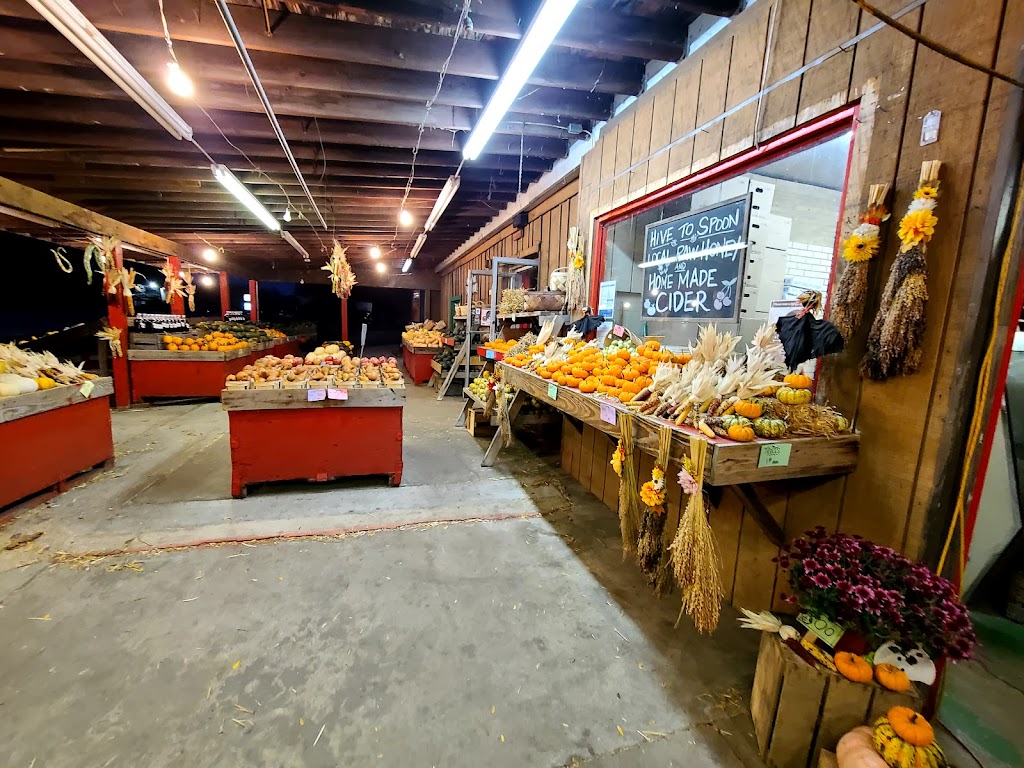 Golden Apple Farm & Market | 1140 Pittsburgh Rd, Valencia, PA 16059 | Phone: (724) 903-0334