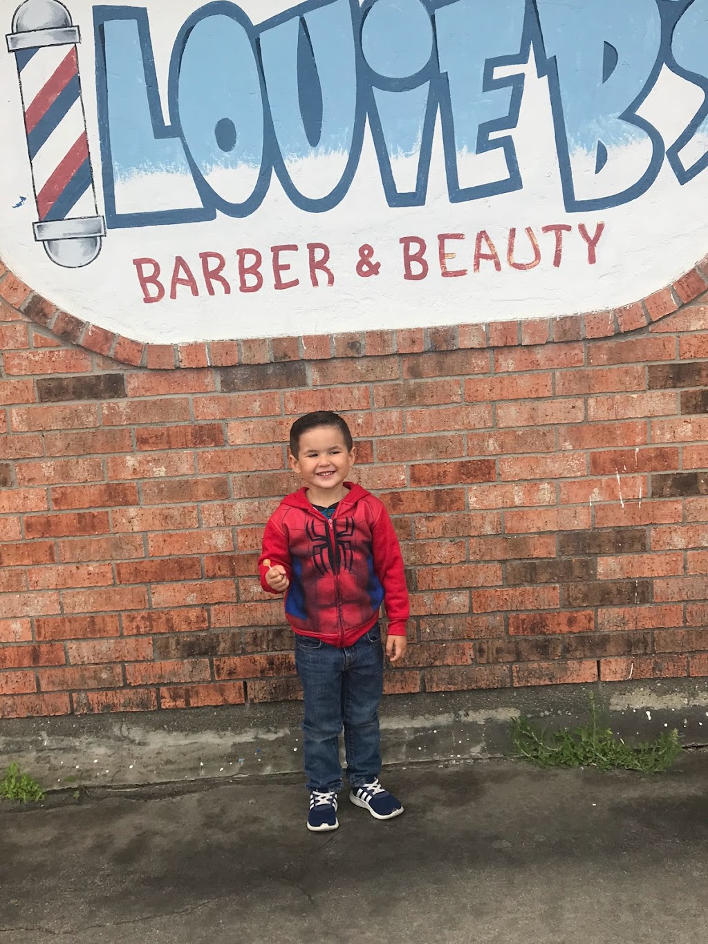 Louie B’s Barber & Beauty | 316 W Ave J, Robstown, TX 78380, USA | Phone: (361) 387-4550