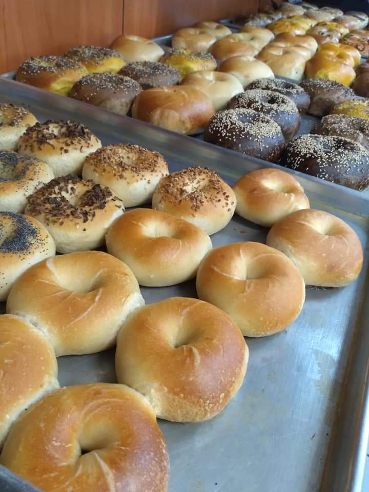 Boombergs Bagels Grill and Deli | 939 Teaneck Rd, Teaneck, NJ 07666, USA | Phone: (201) 833-1053