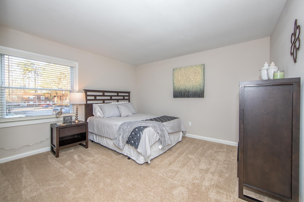 Hampstead Heath Luxury Homes | 1 Hampstead Heath Way, Hampton, VA 23666, USA | Phone: (757) 826-7776