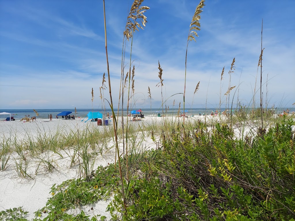 Redington Shores Beach Access | 18200 Gulf Blvd, Redington Shores, FL 33708, USA | Phone: (727) 588-4882