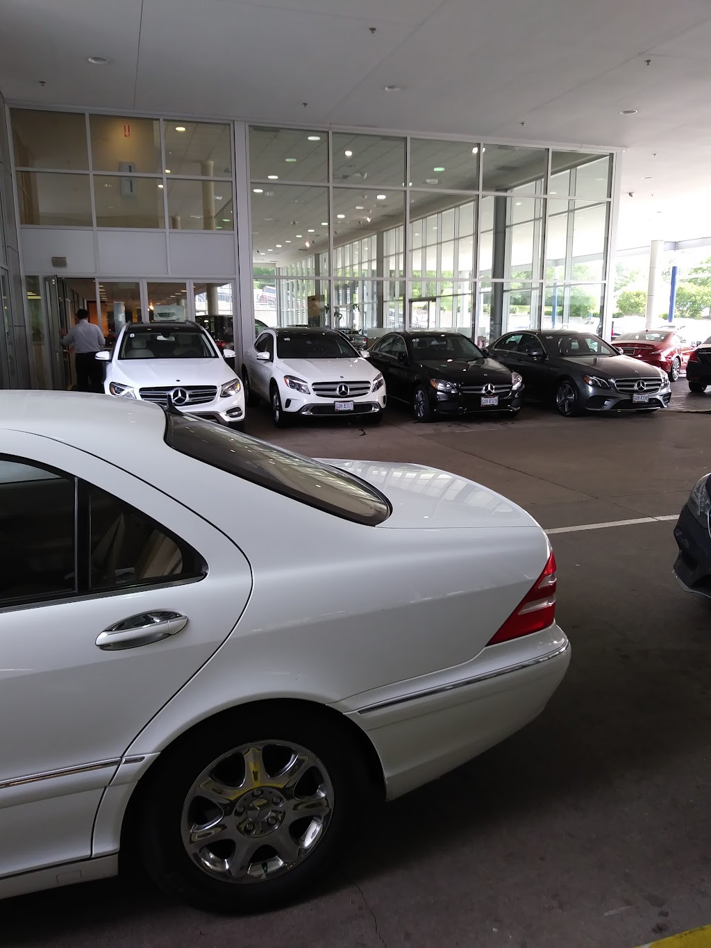 Mercedes-Benz of Cincinnati | 8727 Montgomery Rd, Cincinnati, OH 45236 | Phone: (513) 984-9000