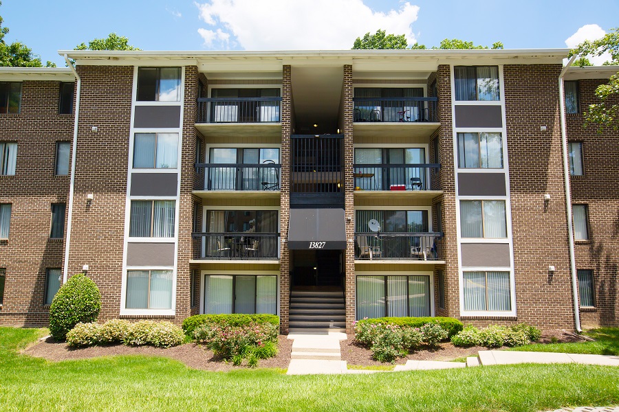Woodvale Apartments | 13831 Castle Blvd, Silver Spring, MD 20904, USA | Phone: (888) 528-8251