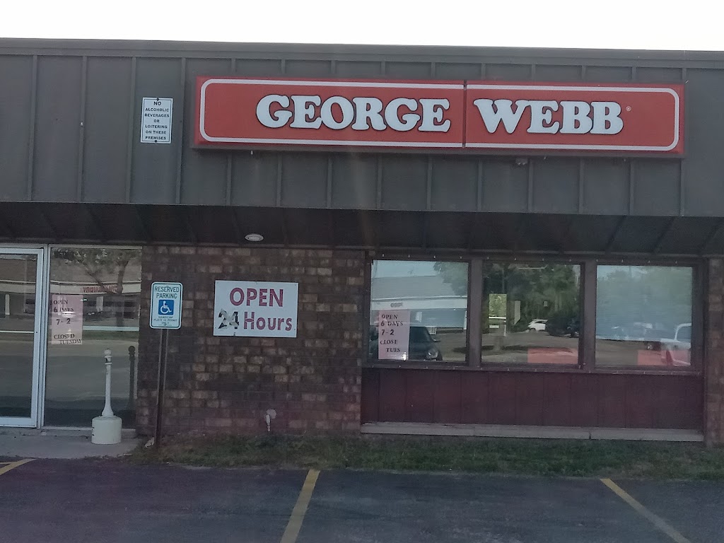 George Webb Restaurant | W63N151 Washington Ave, Cedarburg, WI 53012, USA | Phone: (262) 375-3626