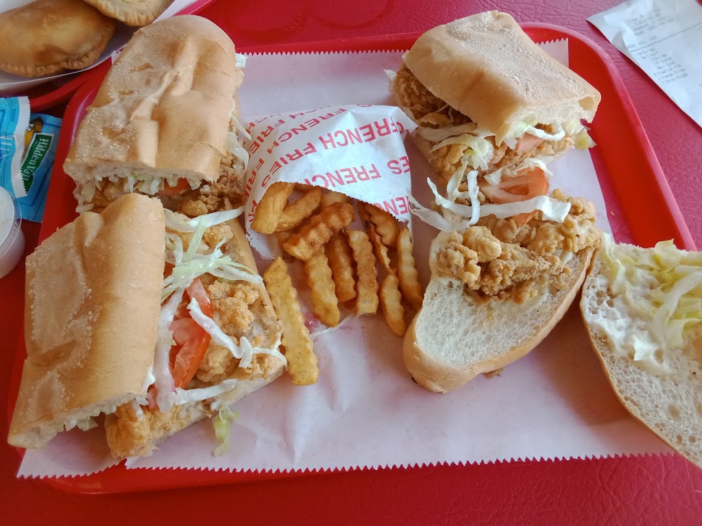 Tiger Po-Boy Hammond | 3101 Ronald Reagan Hwy, Hammond, LA 70401, USA | Phone: (985) 956-7850