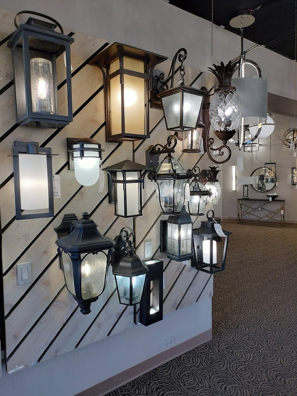 Michigan Chandelier | 45319 Grand River Ave, Novi, MI 48375, USA | Phone: (248) 344-0260