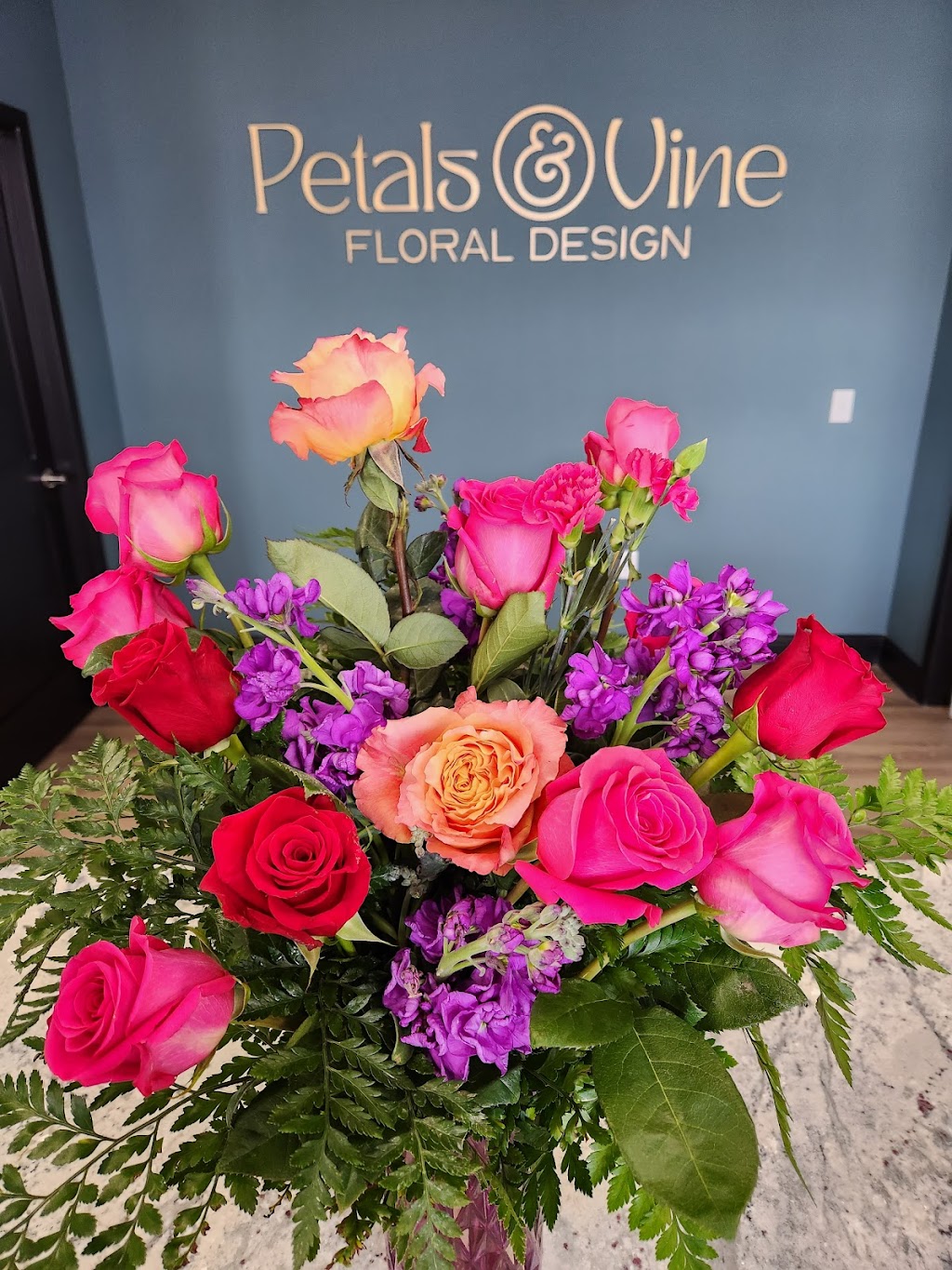 Petals & Vine | 4264 TX-66 Suite 20, Caddo Mills, TX 75135, USA | Phone: (972) 799-3409