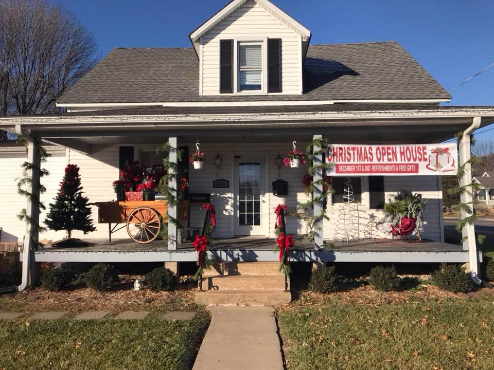 St. John Florist & Gifts | 221 N Olive St, Pacific, MO 63069 | Phone: (636) 271-2436
