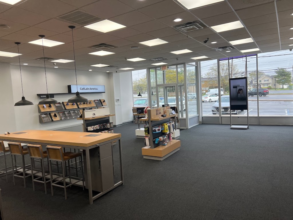 Verizon | 1002 Old Country Rd, Plainview, NY 11803, USA | Phone: (516) 942-5000