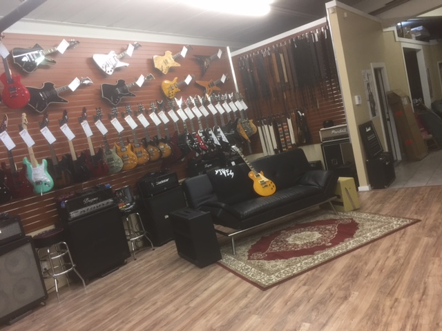 Carlino Guitars | 135 Mystic Ave, Medford, MA 02155, USA | Phone: (781) 391-4600