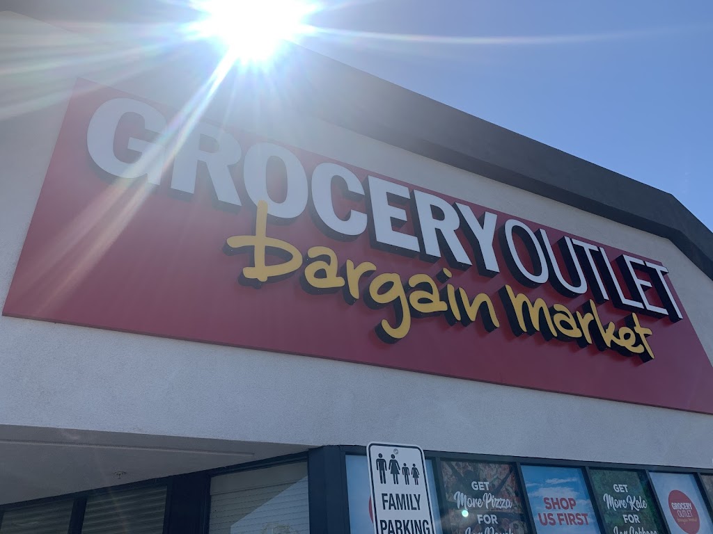 Grocery Outlet | 8230 Topanga Canyon Blvd, Canoga Park, CA 91304, USA | Phone: (818) 440-0795