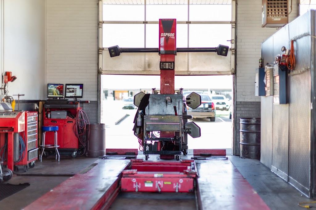 Americas Oil Change & Auto Repair - Euless | 103 E Harwood Rd, Euless, TX 76039, USA | Phone: (817) 399-9000