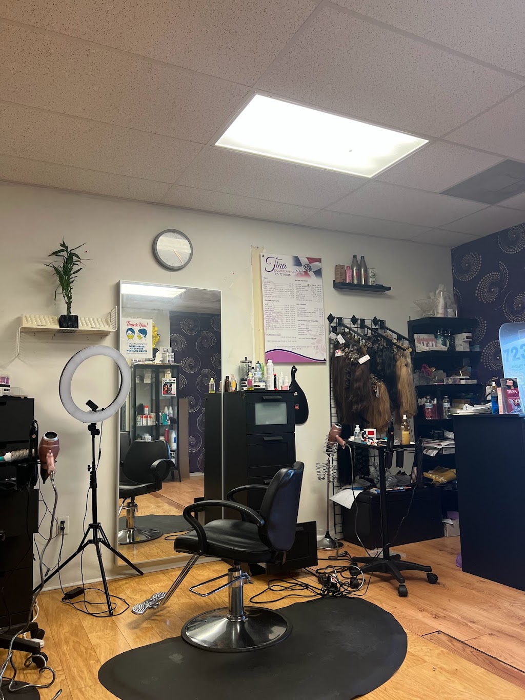 Tinas Dominican Beauty and Hair Extensions Salon | 7232 Taft St suite B, Hollywood, FL 33024, USA | Phone: (954) 399-8042