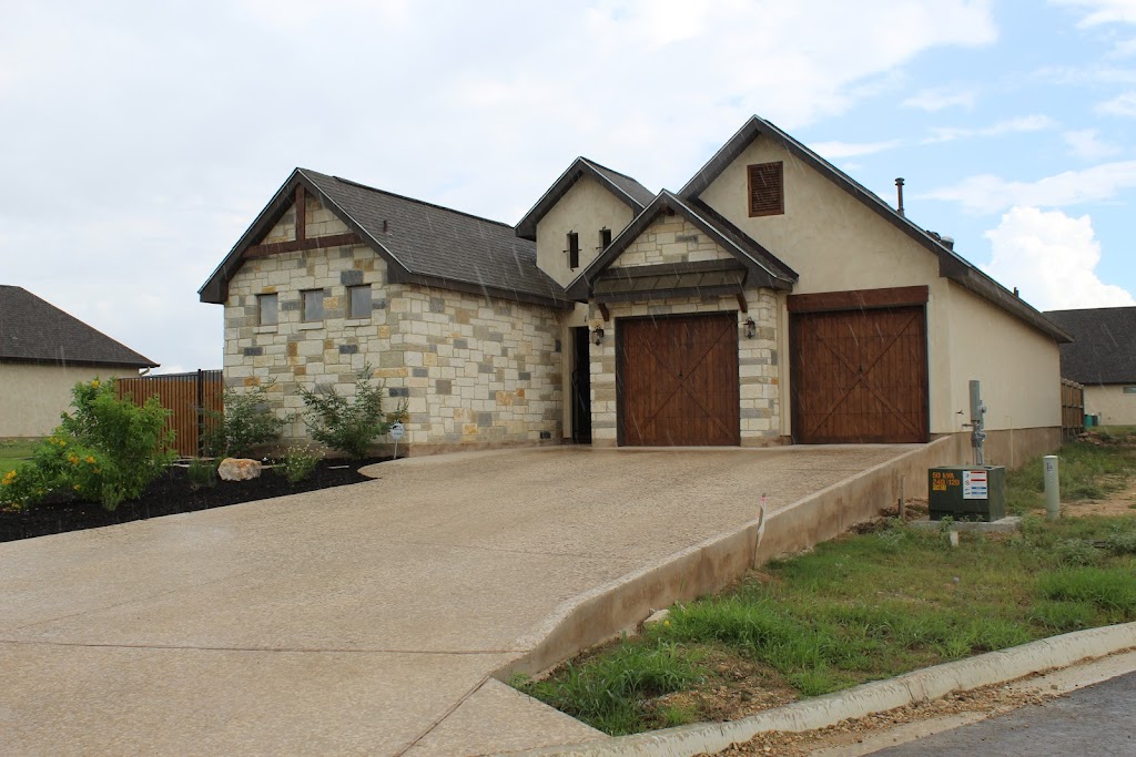 Radiant Roofing | 5130 S I-35, New Braunfels, TX 78132 | Phone: (830) 620-7663