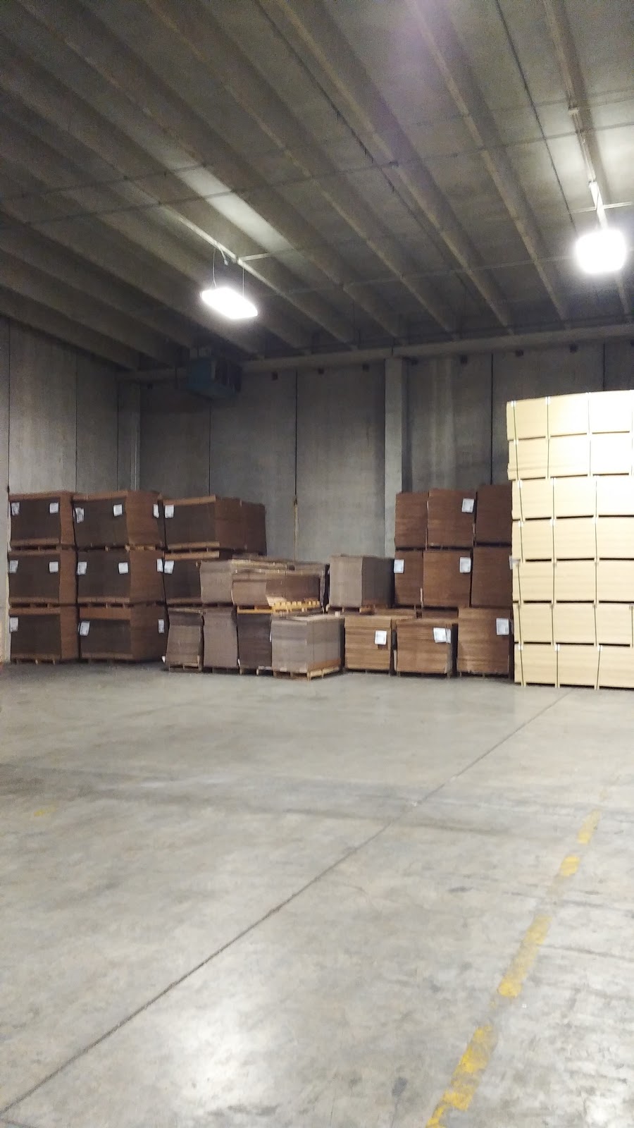 Kustom Warehousing | 1450 S Spencer Rd, Newton, KS 67114, USA | Phone: (316) 283-8827