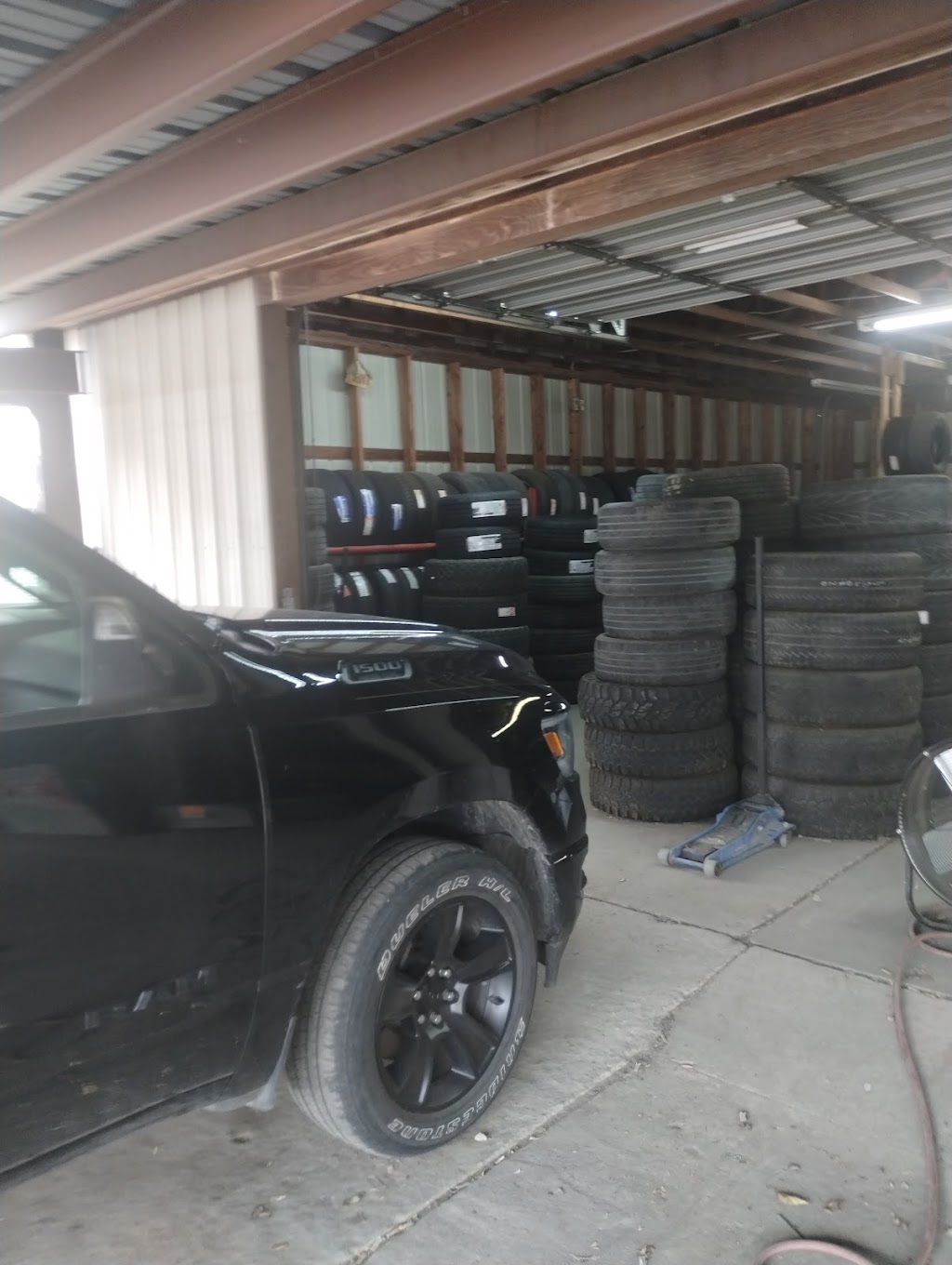 Melton Tire | 307 Independence Ave, Muskogee, OK 74403, USA | Phone: (918) 683-4861