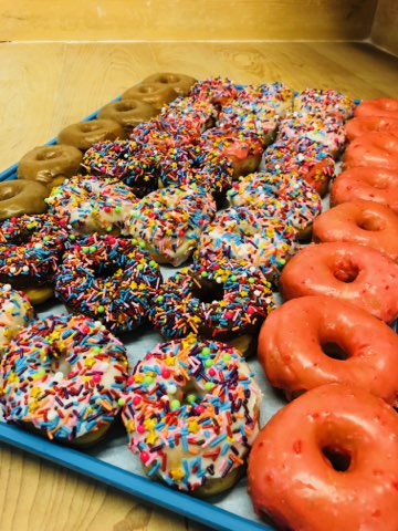 Paradise Donuts Claremore | 811 E Will Rogers Blvd #8433, Claremore, OK 74017, USA | Phone: (918) 965-1919