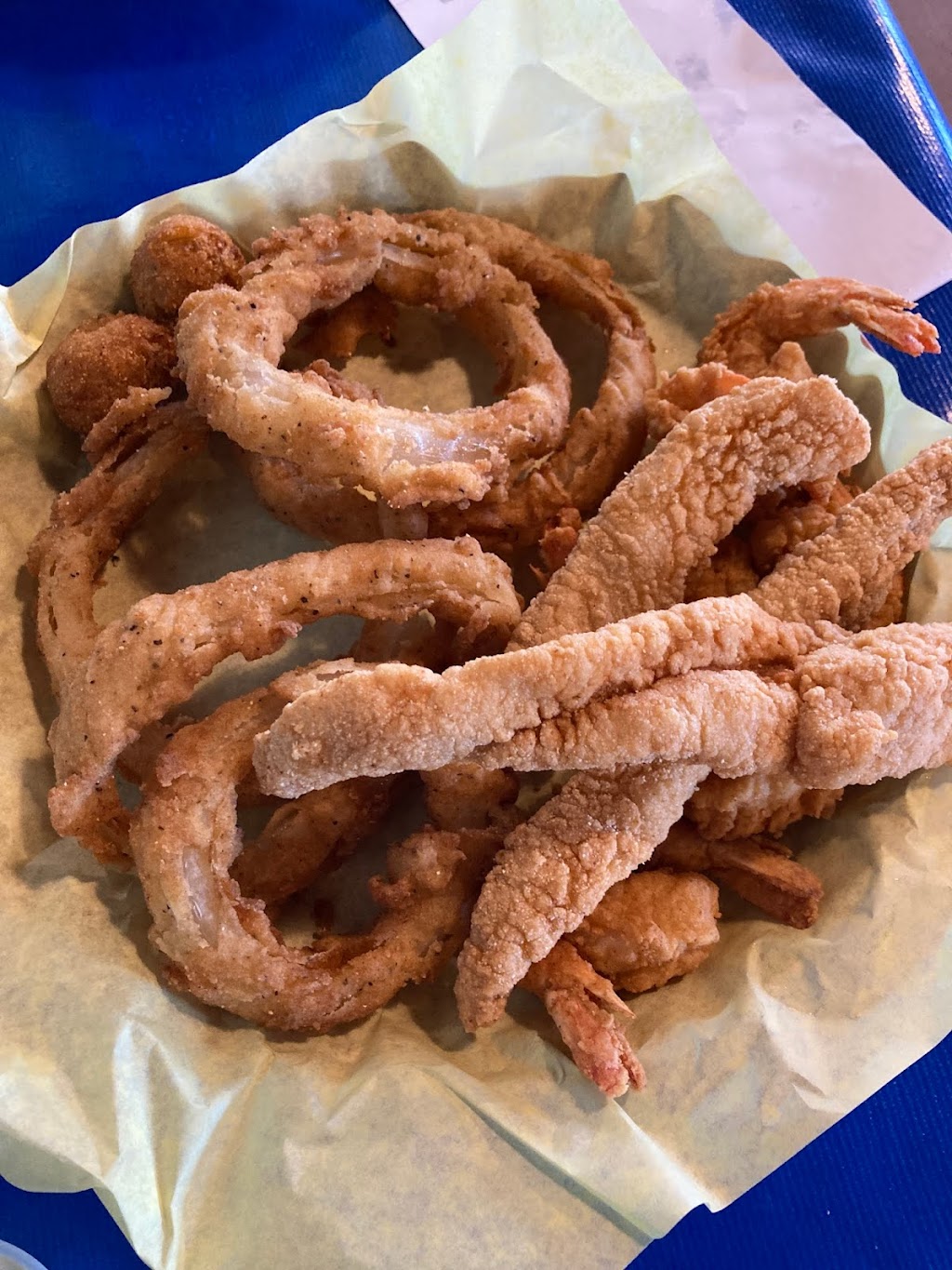 David Beards Catfish and Seafood | 1303 NW Pkwy St, Azle, TX 76020, USA | Phone: (817) 270-5957