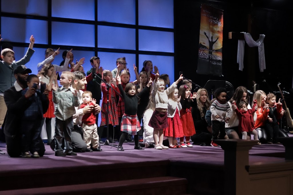 Christian Life Church | 24877 21 Mile Rd, Macomb, MI 48042, USA | Phone: (586) 598-2580