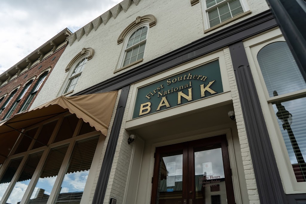 First Southern National Bank | 102 W Main St, Stanford, KY 40484, USA | Phone: (606) 365-2137