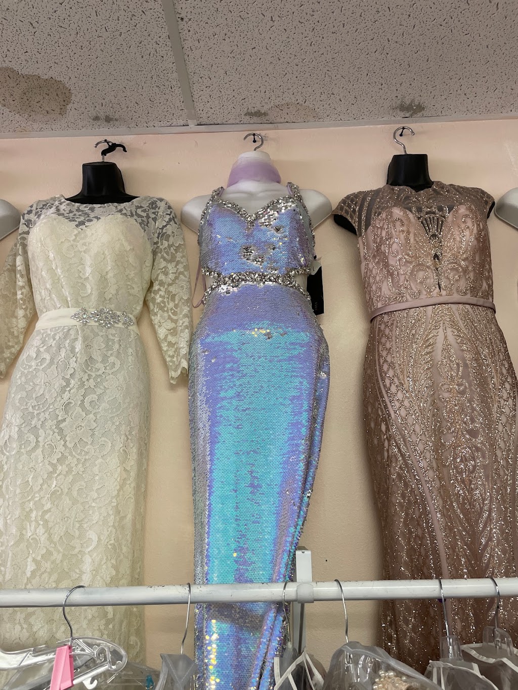 Dreams Bridal & Tuxedo | 15024 Bear Valley Rd A, Victorville, CA 92395, USA | Phone: (760) 962-9777