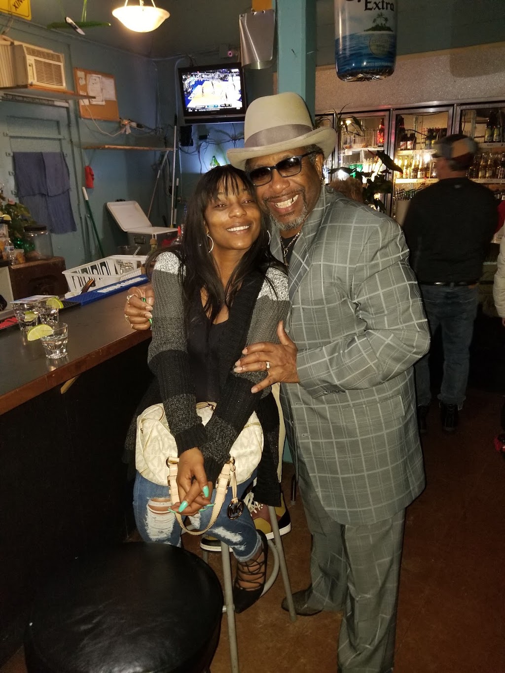 Souvannys Tavern | 9501 Rainier Ave S, Seattle, WA 98118, USA | Phone: (206) 760-2263