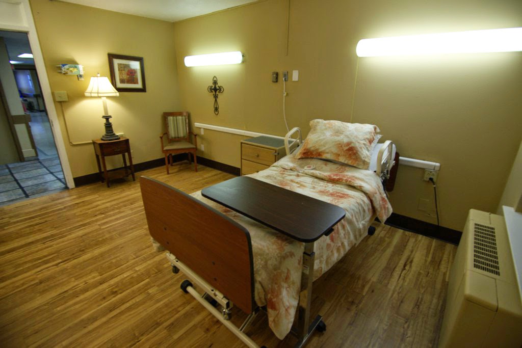 Oakwood Nursing & Rehabilitation | 301 W Randol Mill Rd, Arlington, TX 76011, USA | Phone: (817) 460-2002