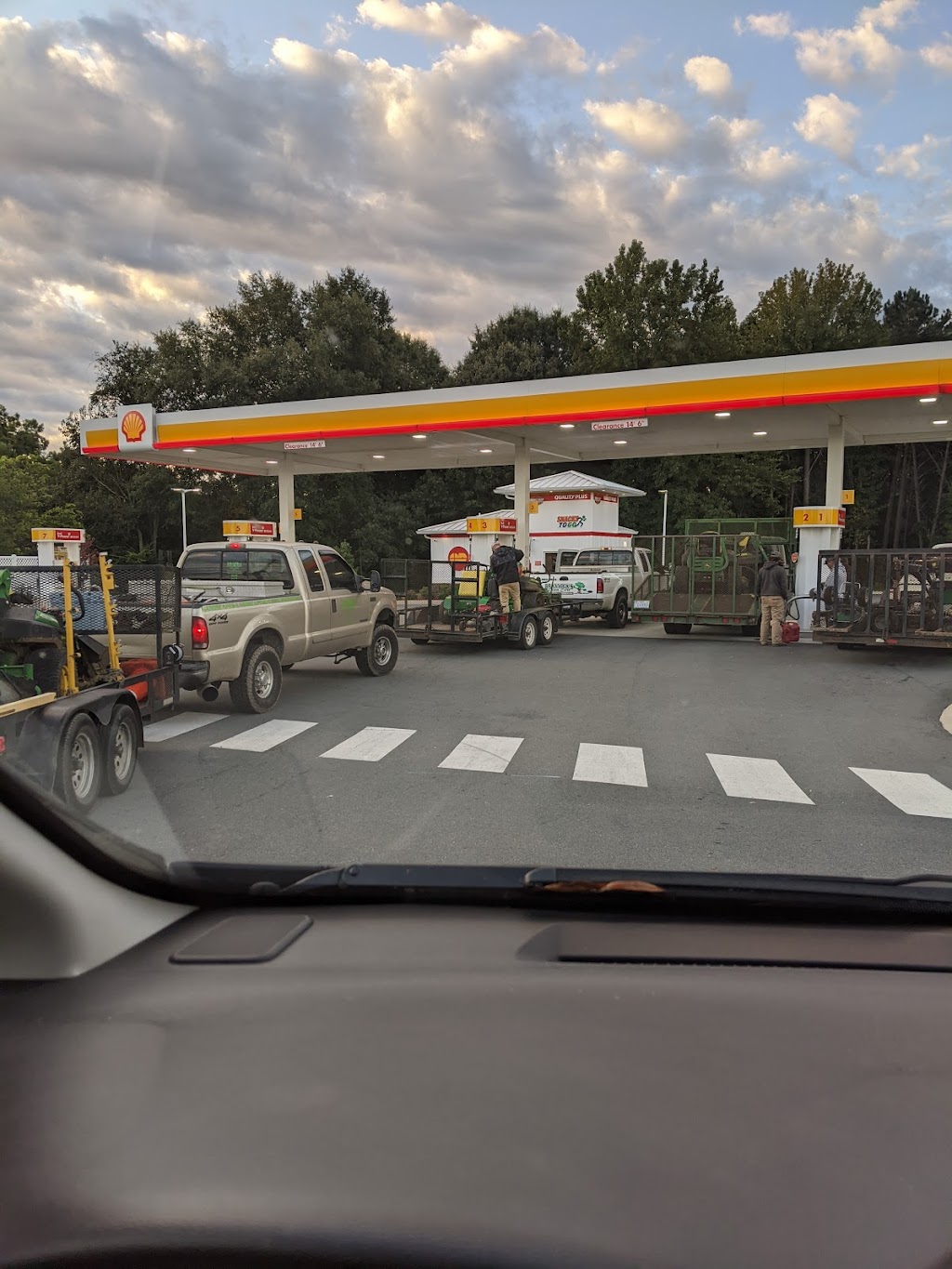 Shell | 2487 W Webb Ave, Burlington, NC 27217, USA | Phone: (336) 395-8498