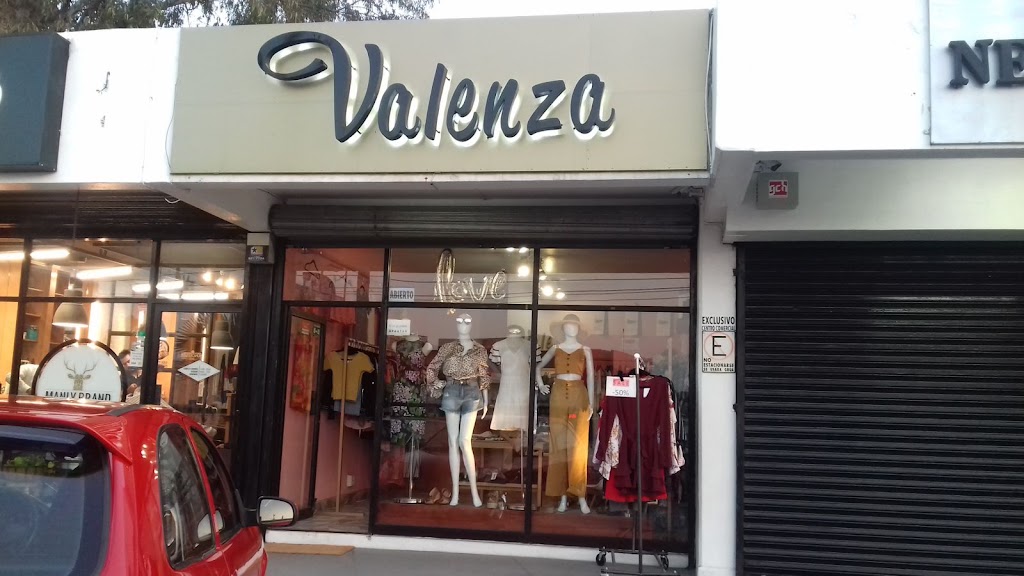 Valenza Showroom | Plaza Super Soriana, De las Ferias #10551-Local 1A, 9 Section, Herradura, 22470 Tijuana, B.C., Mexico | Phone: 664 681 9986